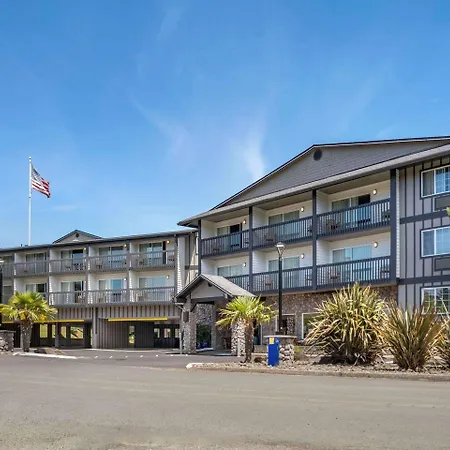Comfort Inn & Suites Lincoln City-2